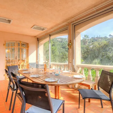 Cap Roux By Interhome Сен-Рафаэль